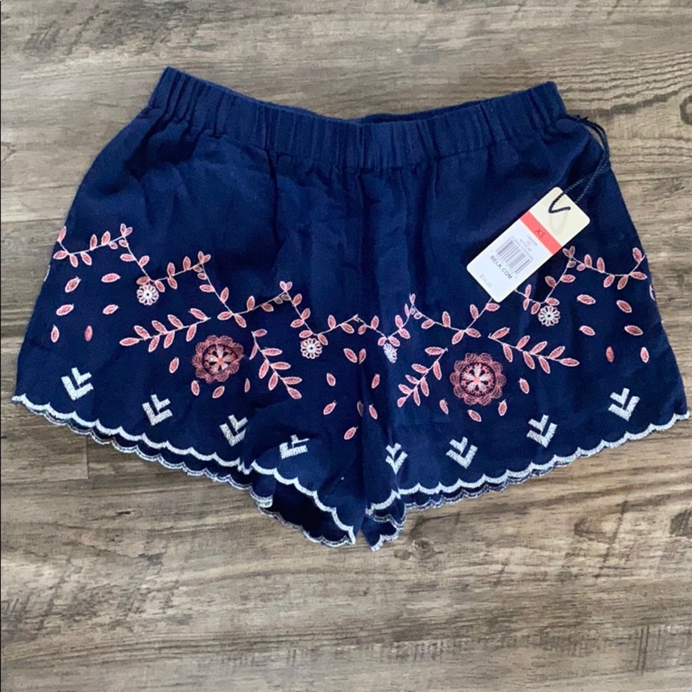 Navy embroidered shorts. Juniors size XS